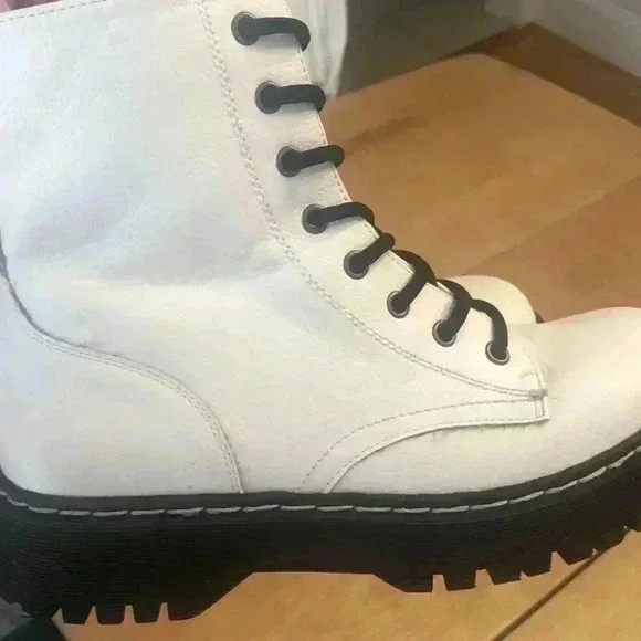 Sincerely Jules Harley leather combat boot. - Picture 6 of 12